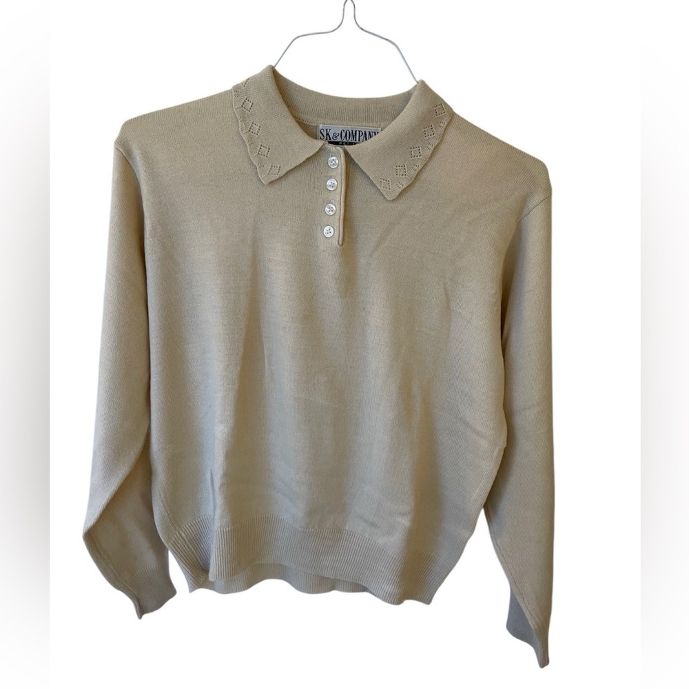 Vintage SK Company Beige Knit Sweater w/ Detailed Collar 1/4 button down